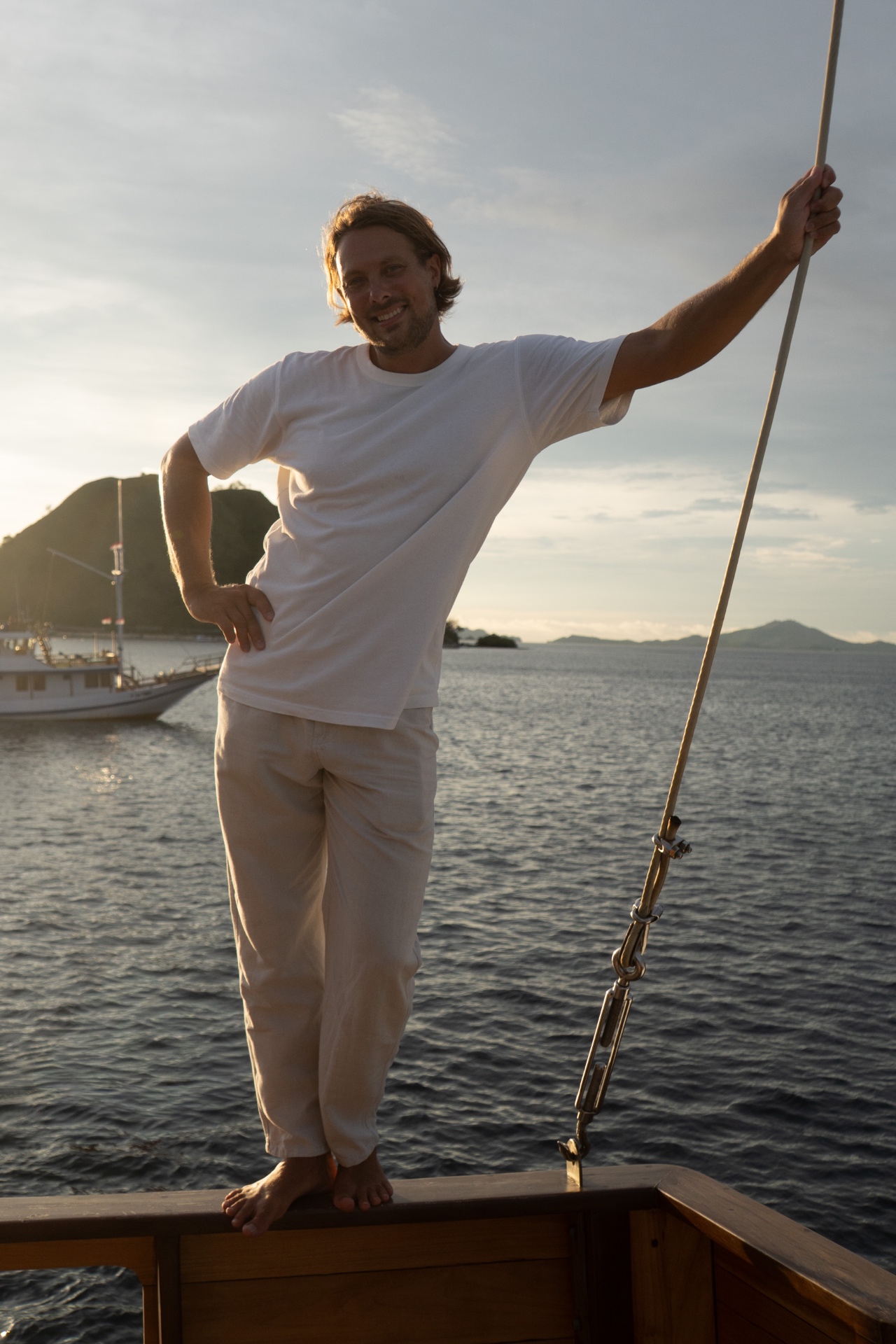 Teemu Ahonen, Finnish UGC creator, Indonesia